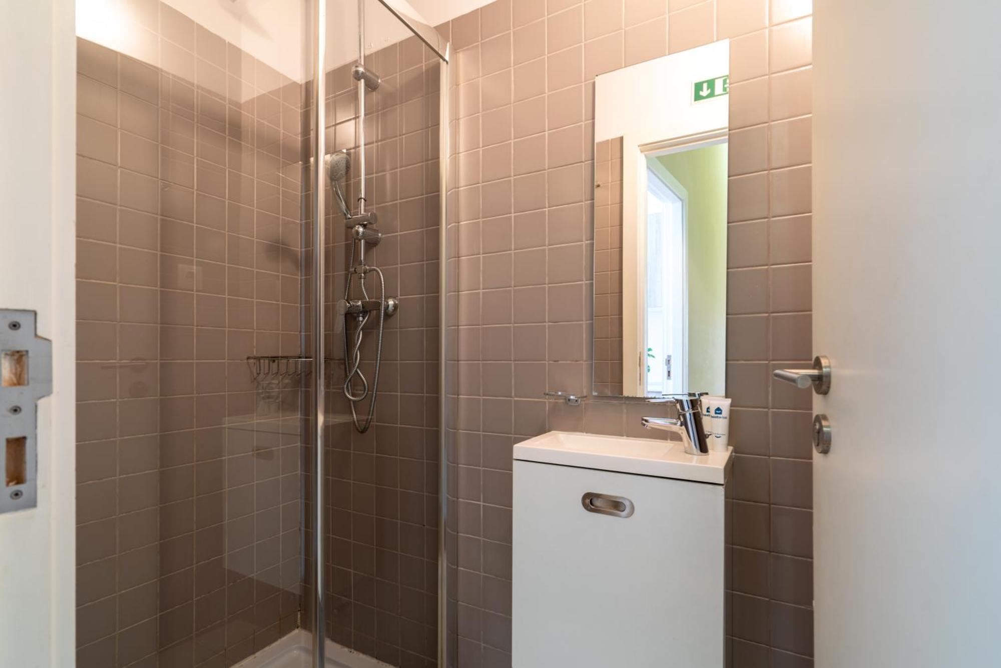 Host Wise - Sweet Bright Flats - Center Apartment Porto