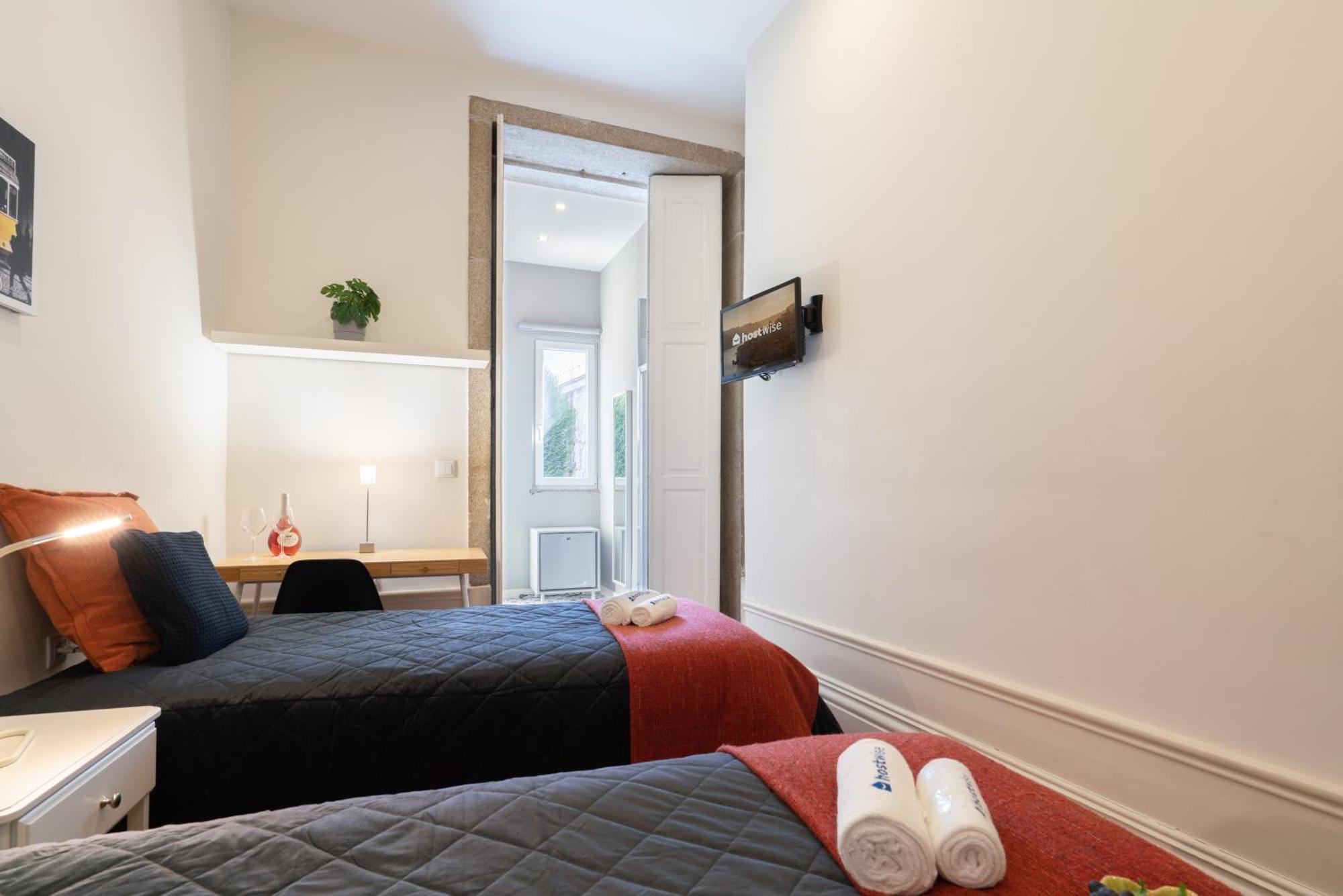 Host Wise - Sweet Bright Flats - Center Apartment